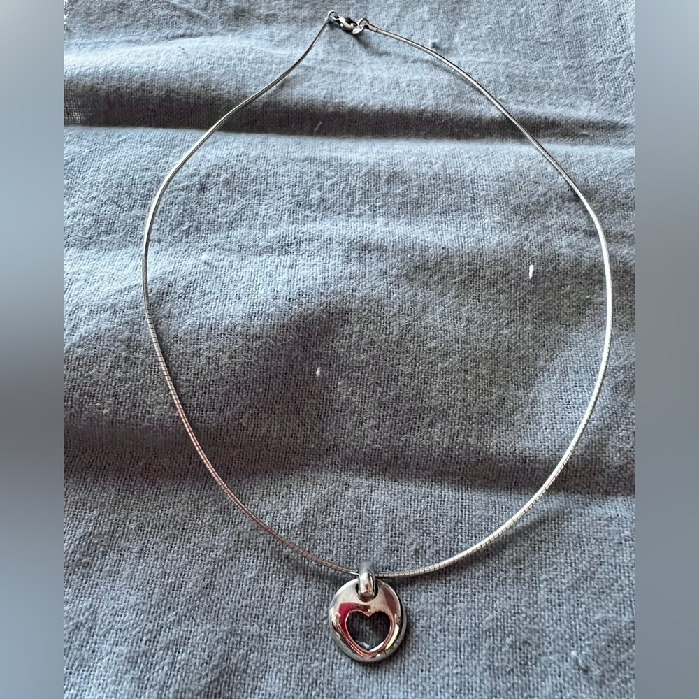Tiffany & Co 1999 Sterling Silver 925 Cable Cord Cut Out HEART Necklace 16"